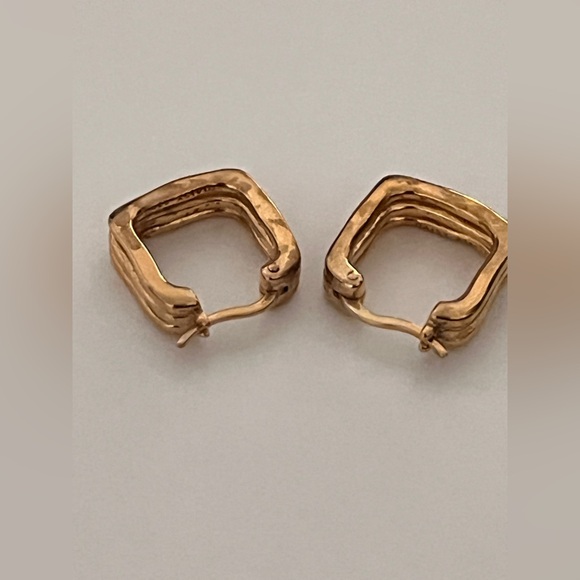 Daisy x ESTEE LALONDE Sisterhood Gold Hoop Earrings 18k Gold Plated - Picture 6 of 7